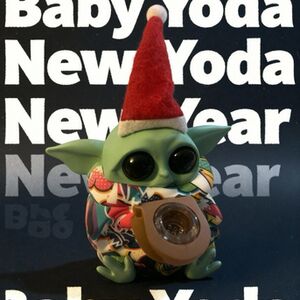 Baby Yoda Novelty Pipe