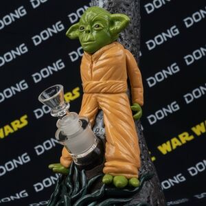 Master Yoda Figure Bong