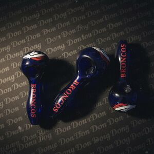 Don Bong Broncos Glass Pipe (Classic, No Screen)